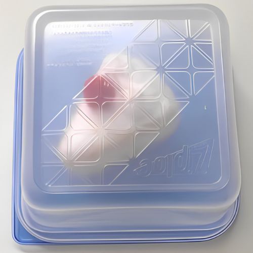 「これは頭いい！」　余ったケーキを崩さずに保存する方法