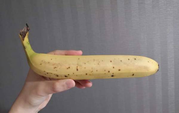 女性「見て」　とんでもないバナナに、１８万人が衝撃