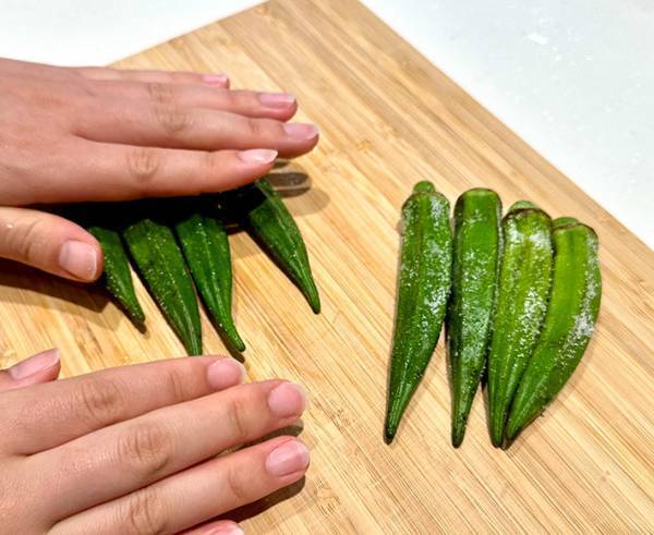 オクラは切らずにこう食べる！　JA全農が太鼓判を押す食べ方が？