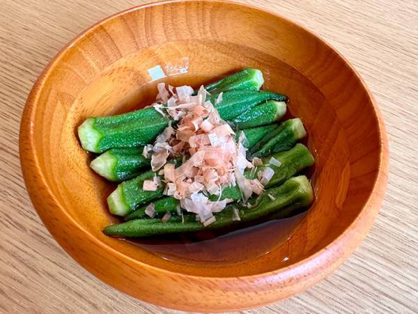 オクラは切らずにこう食べる！　JA全農が太鼓判を押す食べ方が？