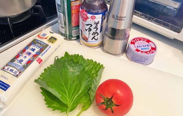 そうめんが冷製パスタに早変わり！？　トマトとツナで「コクうまっ」