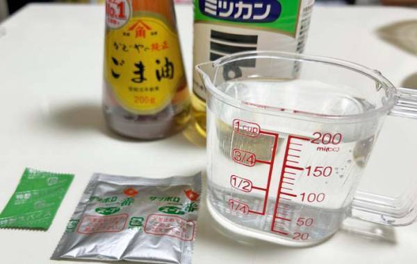 夏のラーメンはこう食べる！　インスタント麺をゆでた後に…？