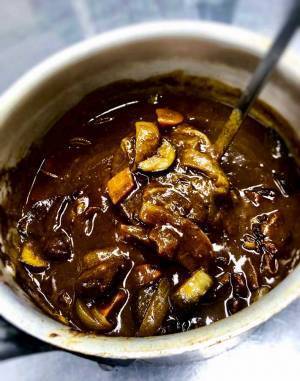 水代わりに使うと？　カレーがおいしくなる『裏ワザ』に驚き