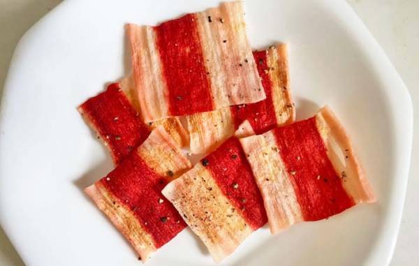 カニカマの新しい食べ方に「こうすればよかったのか」「パリパリ！」