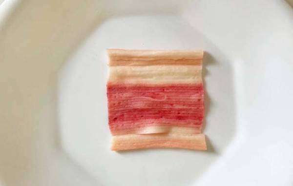 カニカマの新しい食べ方に「こうすればよかったのか」「パリパリ！」