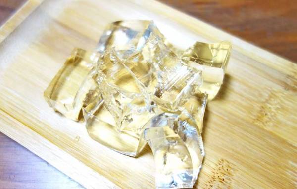 材料２つを混ぜて冷蔵庫へ　２時間後…「プルン！」「高級和菓子みたい」