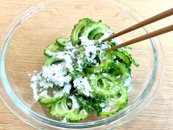 ゴーヤで夏バテを防止？　JA全農の提案に「やってみよう」「ビールに合いそう」