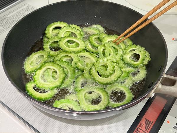 ゴーヤで夏バテを防止？　JA全農の提案に「やってみよう」「ビールに合いそう」