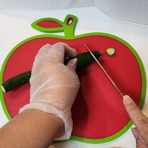 浅漬けは「こう切ると染み込みます」　切り方に「ほんとだ」「今度からこれ」