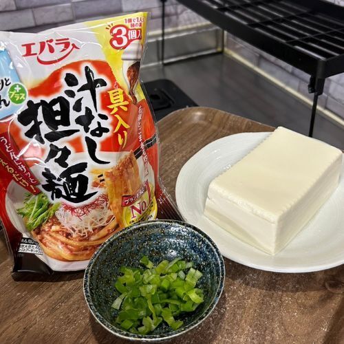 豆腐にアレをトッピングするだけ　無気力レシピに「食べたら元気でた」「早速作る」