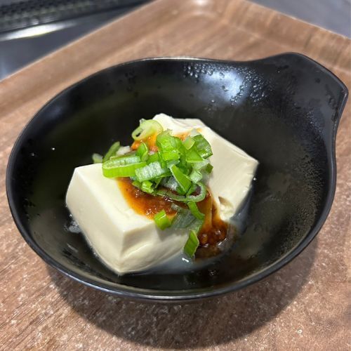 豆腐にアレをトッピングするだけ　無気力レシピに「食べたら元気でた」「早速作る」