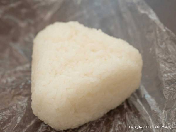 ラップの使い方に「そうだったんだ！」　おにぎりを包む時は？