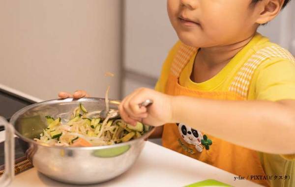 お手伝いをしようとする５歳児　発した言葉に「コーヒー吹いた」「事件の匂いがする」