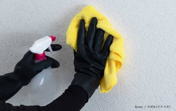 OK？NG？　壁紙って水拭きしてもいいのかプロに聞いてみた！