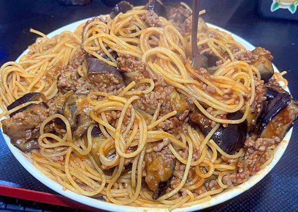 「５００gのパスタをゆでると…」　大人の『自由研究』に１０万いいね