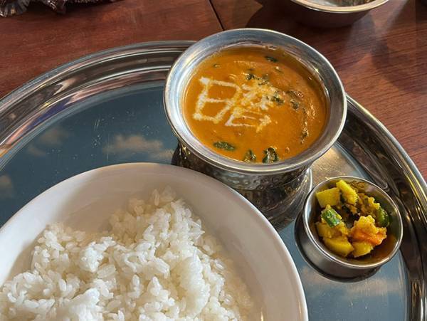 インドカレー店で「知っとんねん」　書かれていた日本語に「こういうの大好き」
