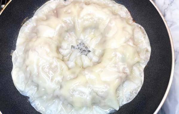 ネットで話題の包まない餃子に「こんな最高の時短ある！？」