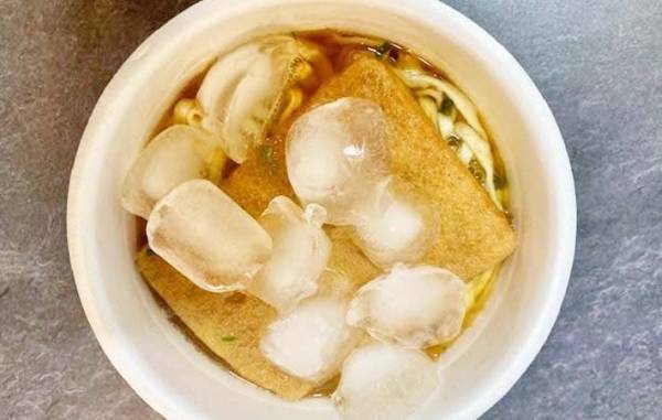 好きなだけ氷を…？　思わぬアレンジに「夏はこれが正解」