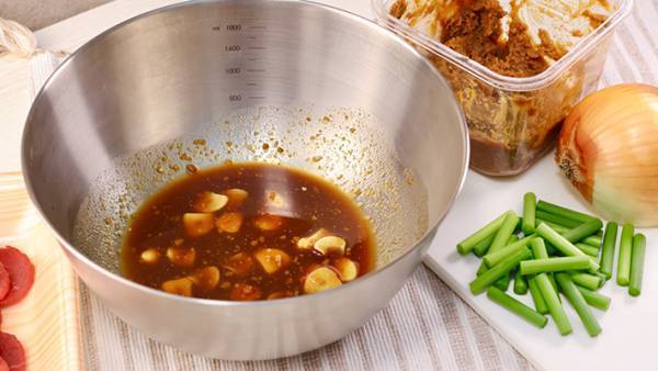 まとめ買いした肉、どう保存する？　現役シェフ直伝の『下味』がうますぎる！