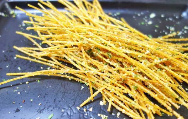 パスタをゆでずに…？　企業のレシピに「簡単」「つい手が伸びちゃう」