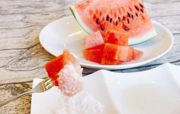 騙されたと思ってやって！　スイカの意外な食べ方３つ