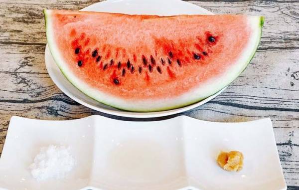 騙されたと思ってやって！　スイカの意外な食べ方３つ