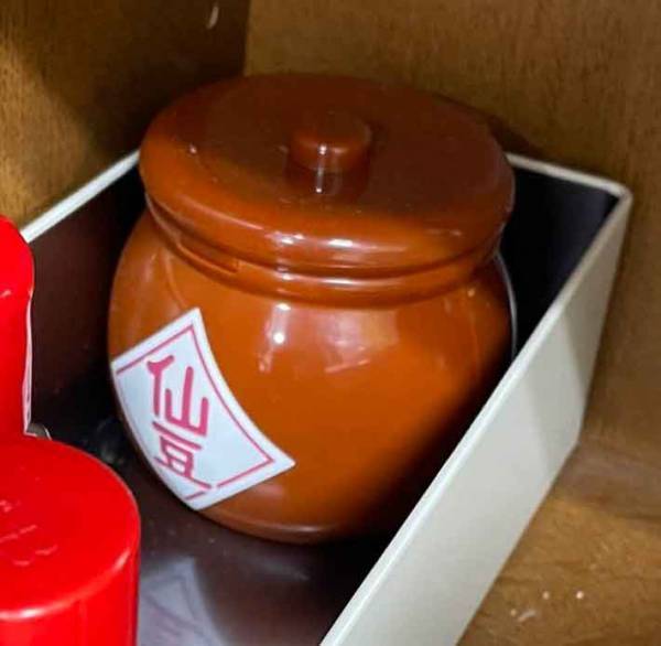 医師「現代医療の闇か…」　病院の棚で見つけたものに「笑った」「強者がいる」