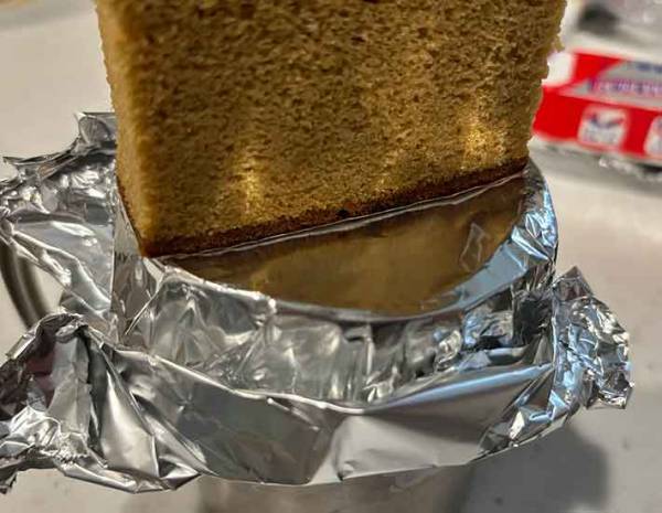 冷凍室に入れたカステラが？　３時間後の結果に「完ぺきかよ」