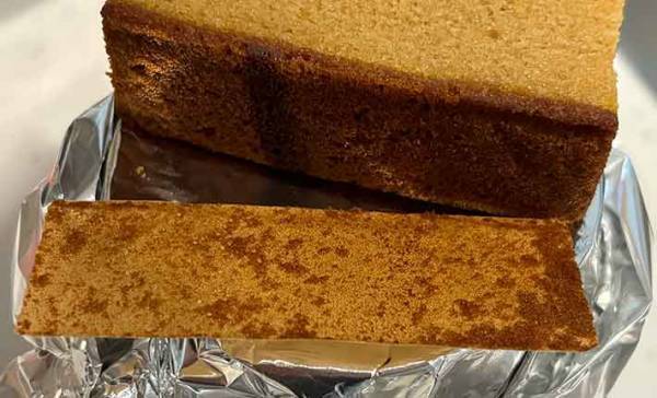 冷凍室に入れたカステラが？　３時間後の結果に「完ぺきかよ」