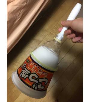 カップ麺の容器に色を塗ったら…　完成した鐘に「アイディアがすごい」「天才すぎ」