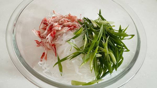 下茹でしたしらたきを、サラダに？　JA全農のアイディアが夏にピッタリ！