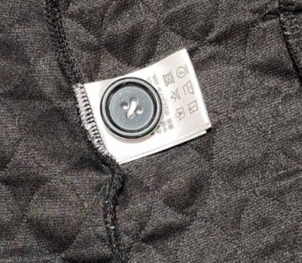 「洋服の予備ボタンが紛失しません」　発想の転換に「天才か」「思わず唸った」