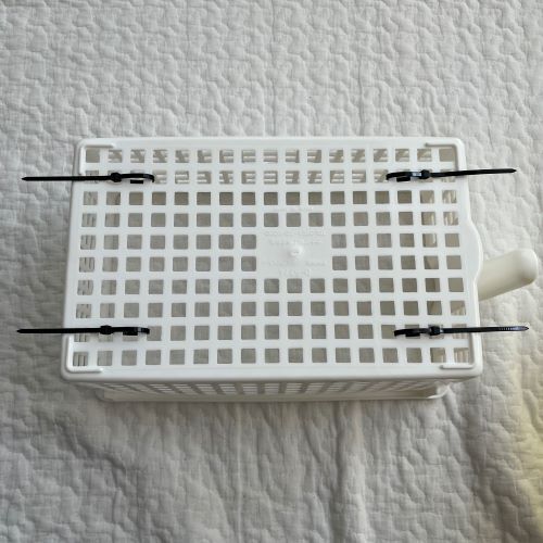 結束バンドは留めるだけじゃない！　驚きの使い方に「すぐやってみる」