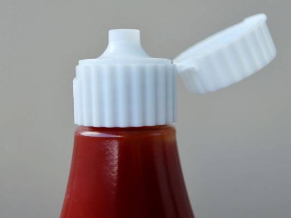 ケチャップを開けたら水分が！　傷んだのかと思ったら…　「そうだったの？」「腑に落ちた」