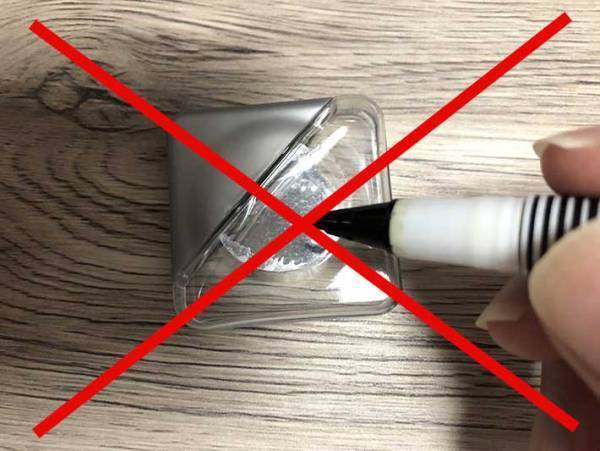 実はNG！　目薬の保管方法に「そ、そうなの！？」「やってしまってた…」