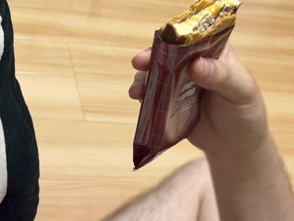 『ハーゲンダッツ』を食べていたら、視線が…　「めっちゃ見とるやん」