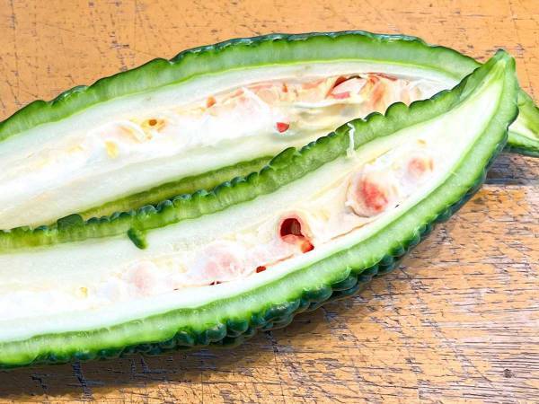 「ゴーヤ農家からお願い」　種が赤くなったゴーヤの『真実』に「そうだったのか！」