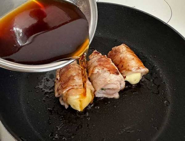 間違いなくウマい…　肉巻きに『必須な具材』は、コレ！