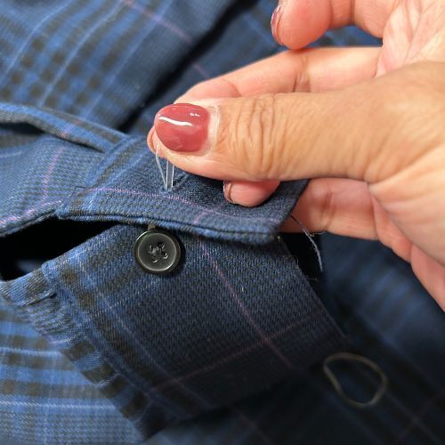 髪をまとめるだけじゃない！　『透明ヘアゴム』の意外な活用テク