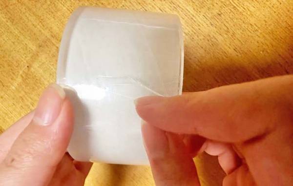 透明テープの端が迷子に…　一瞬ではがせるコツに「もうイラつかない」