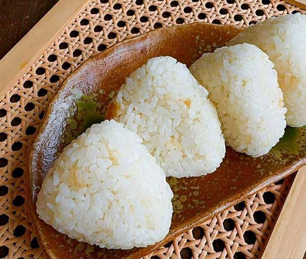 ダシと酢を入れ炊くだけ！　絶品ご飯に「中毒性が高い」「これは気になる」