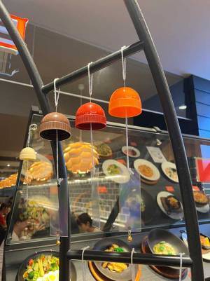 風鈴の見た目に、笑う人続出！　理由に「最高」「この発想はなかった」