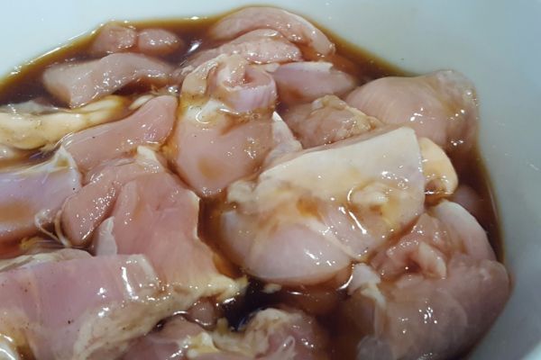 焼肉のタレはいつ使うのがベスト？　メーカーがおいしく食べるコツを伝授