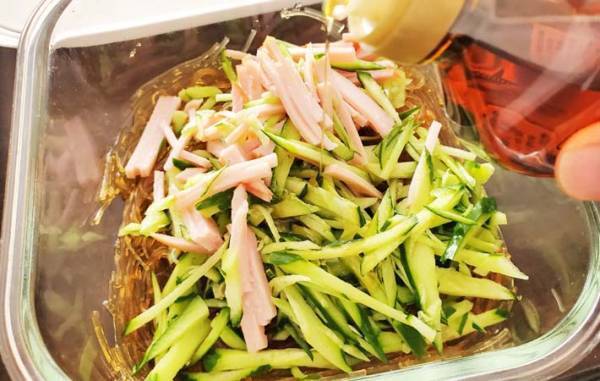 まだ鍋でゆでてる？　ミツカンが教える春雨サラダに「気軽に作れそう」