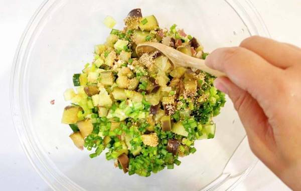 そうめんをゆでて…？　のせたトッピングに、夫「米にも合う！」