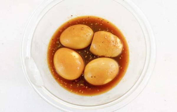 まだめんつゆ使ってる？　味玉は『あの調味料』で作ると…「コクすごい」