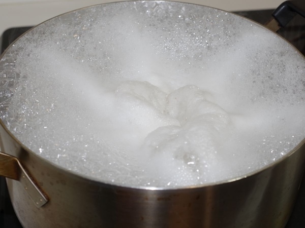 煮こぼれは放置しないで　ガスコンロ使用時のNG行為に「気を付けます」