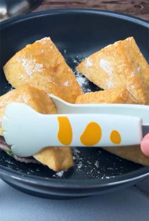 この手があったか！『包まない』餃子の作り方　皮の代わりに使ったのは…？