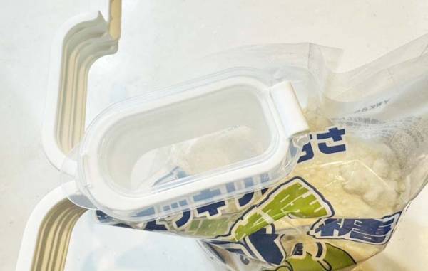 「天才的」「こういうの欲しかった」　セリアで買える食品用クリップが便利
