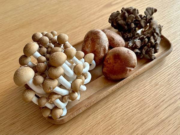 数種類のキノコをぜい沢に使って？　JA全農の提案に「米を食べすぎてしまいそう」